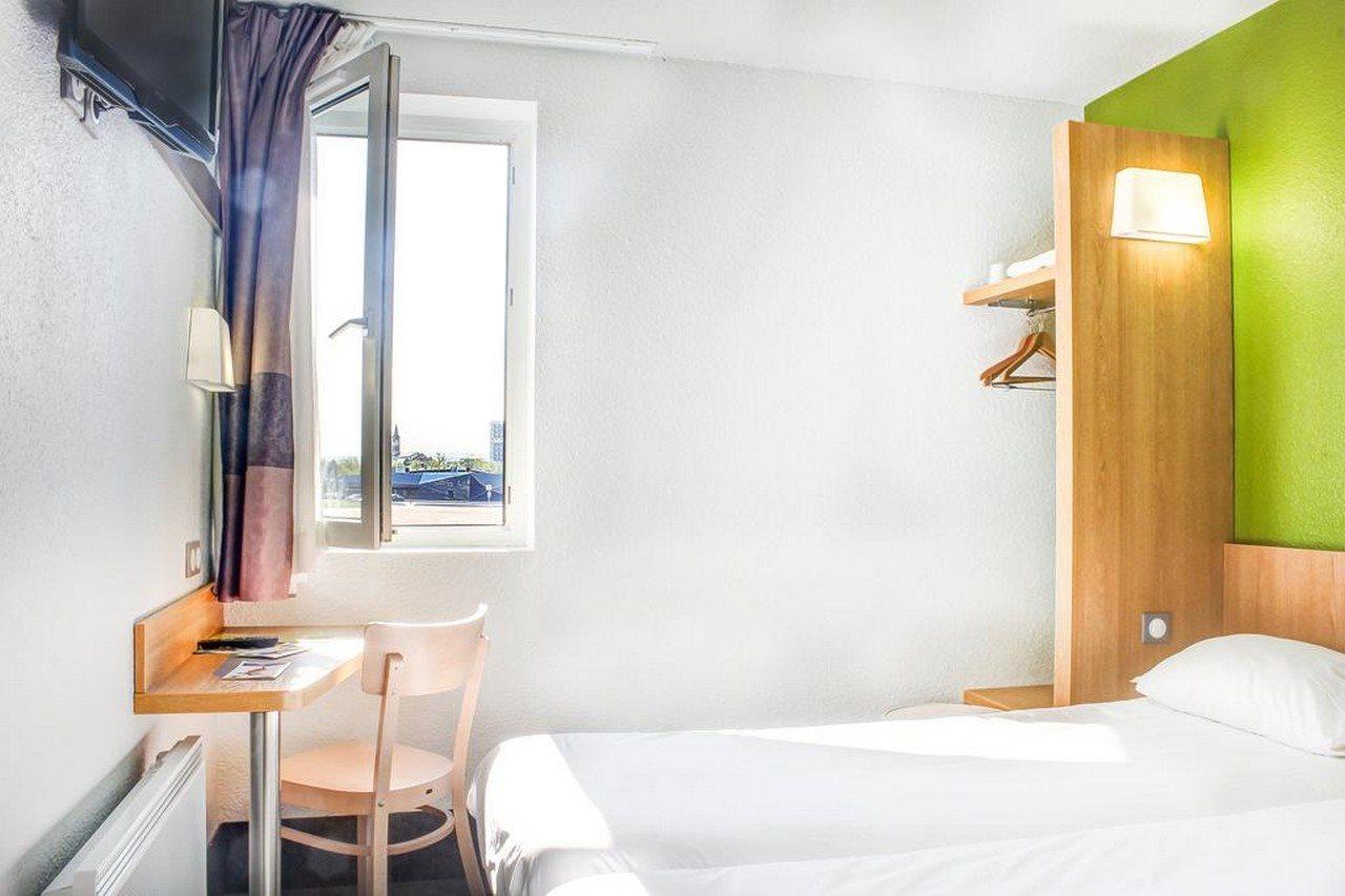 Hotel Inn Design Montluçon Екстериор снимка