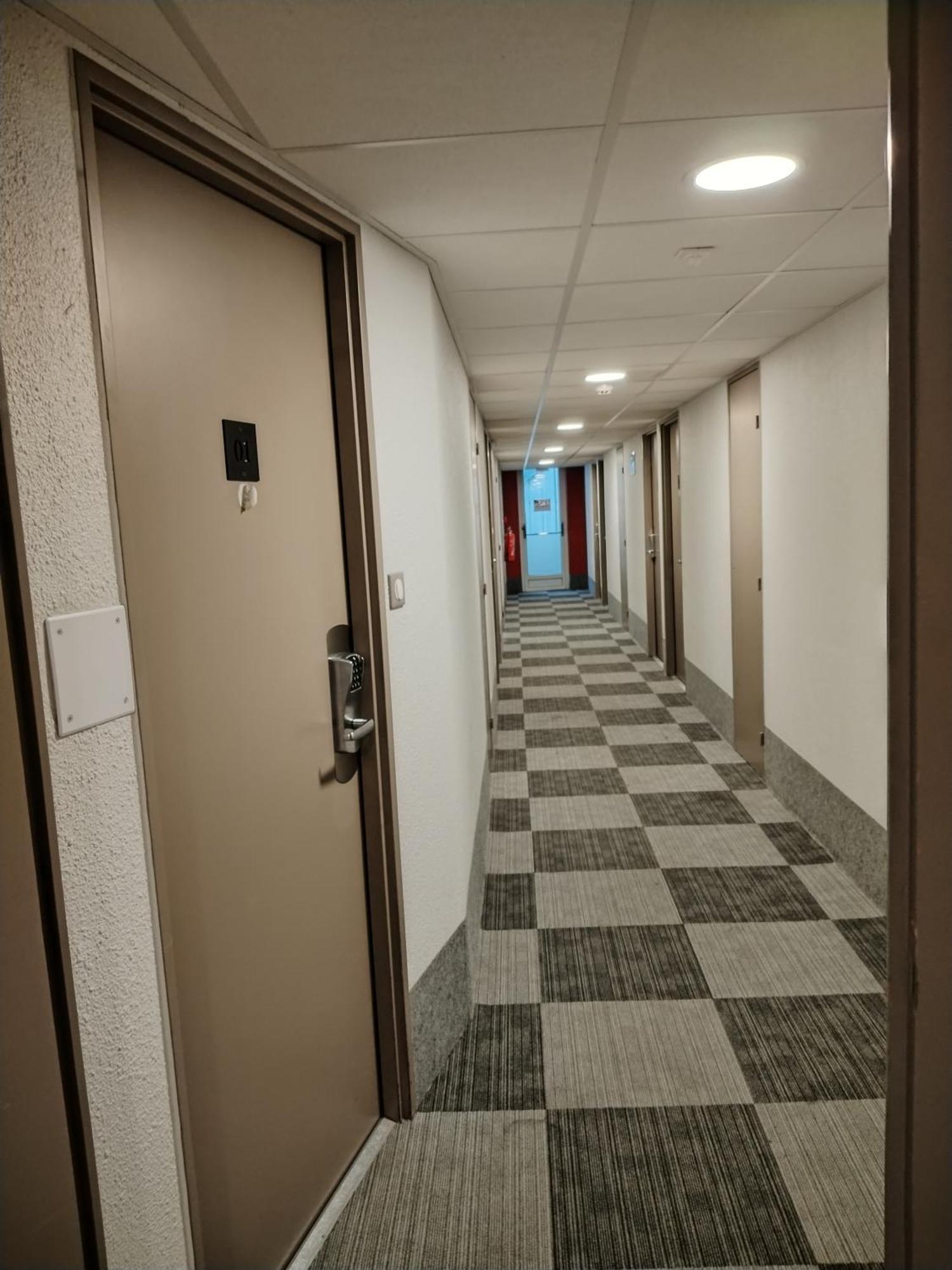 Hotel Inn Design Montluçon Екстериор снимка