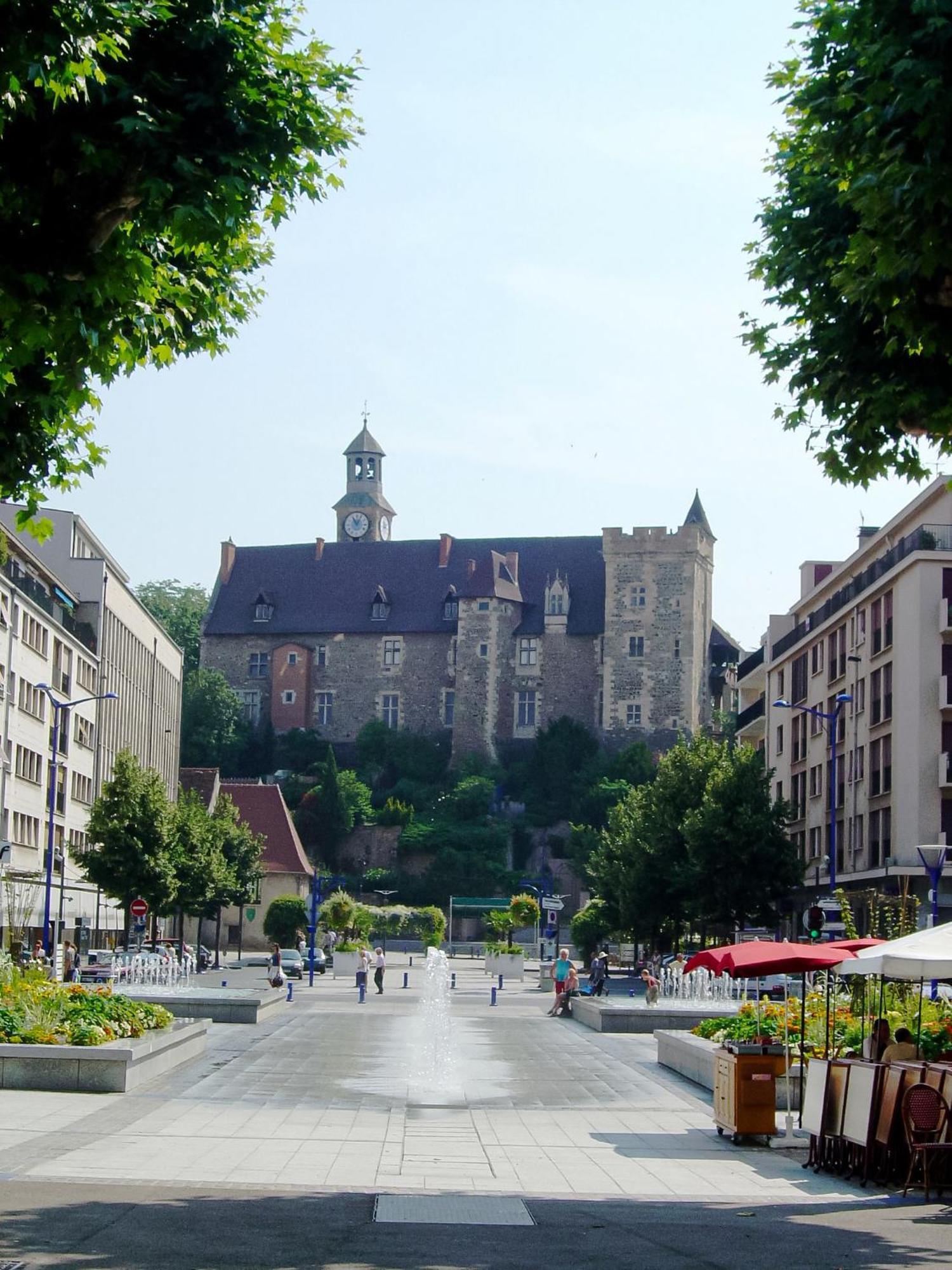 Hotel Inn Design Montluçon Екстериор снимка