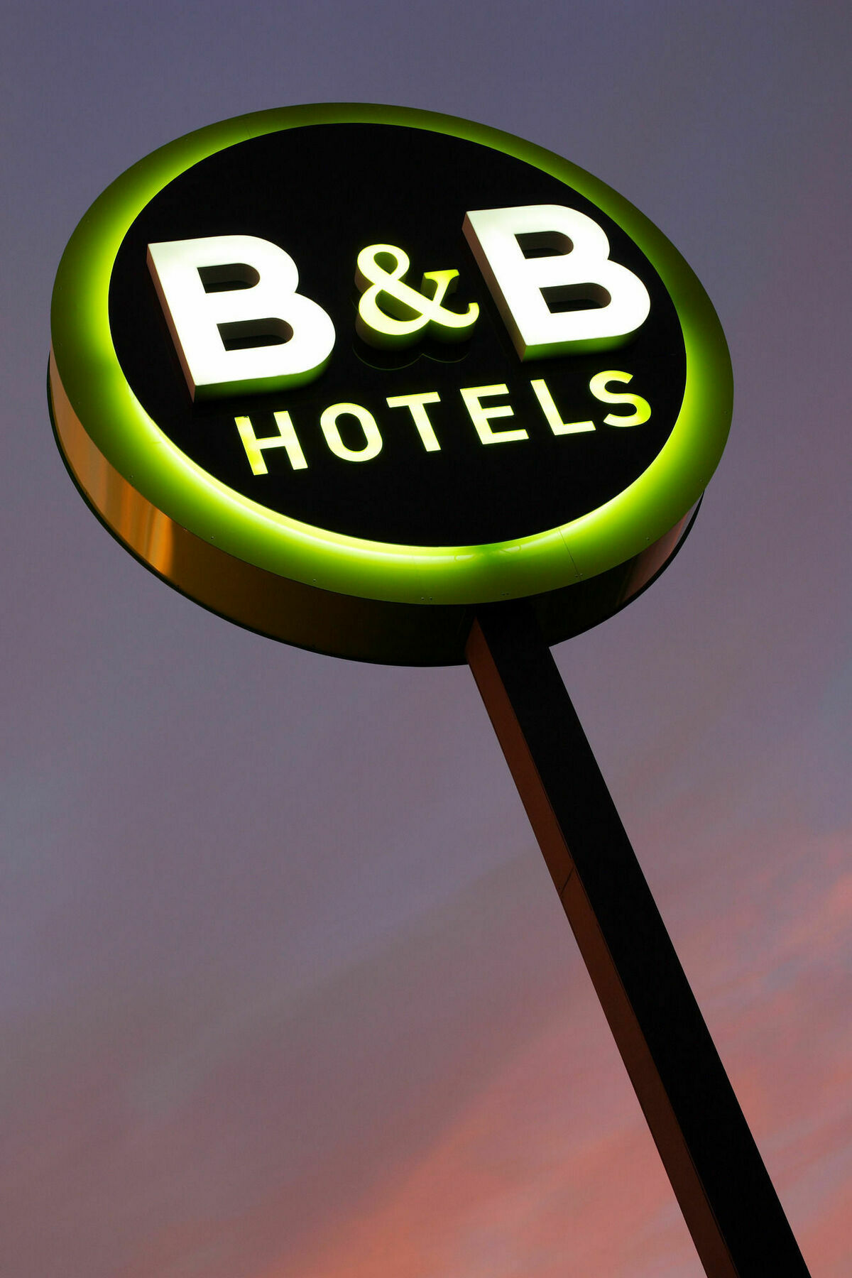 Hotel Inn Design Montluçon Екстериор снимка
